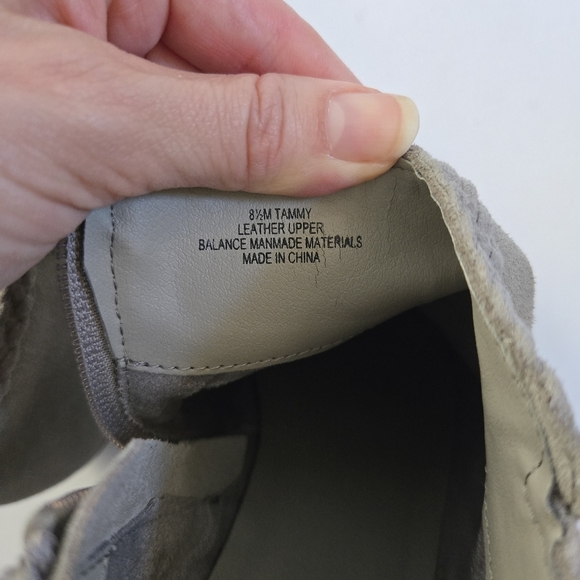 Crown Vintage Tammy Gray Suede Western Style Ankle Boot sz 8.5 - Picture 8 of 10